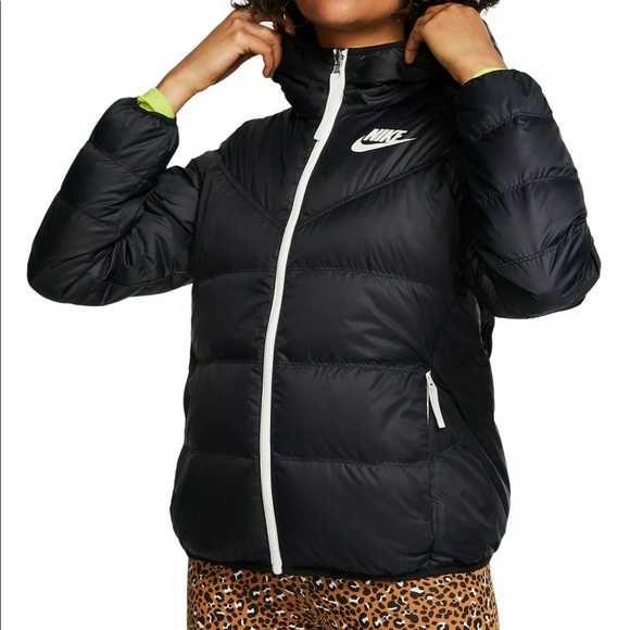 ⬛️SOLD⬛️Nike Downfill jacket - Picture 1 of 2